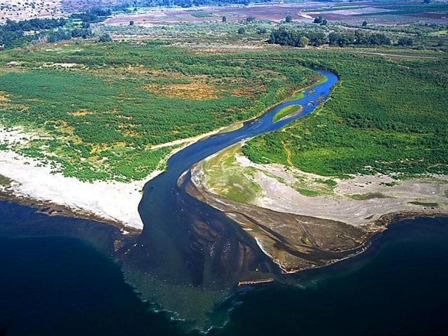 Jordan_River_entering_Sea_of_Galilee_aerial (Small) Jordan_River_entering_Sea_of_Galilee_aerial (Small)